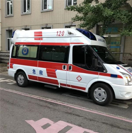 美兰选择我们的救护车出租,开启安心转院之旅